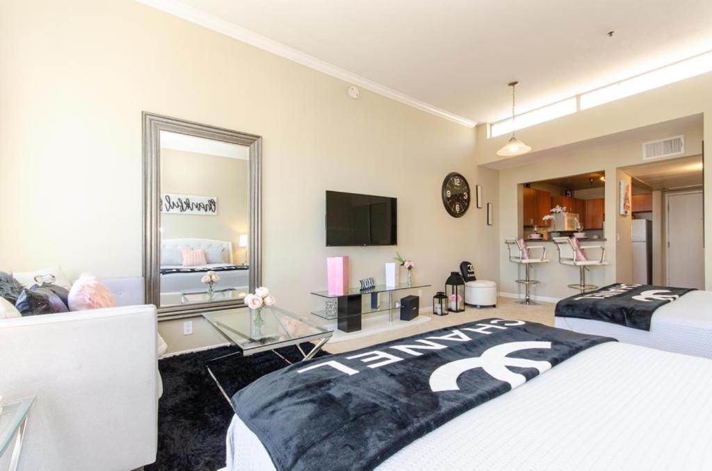 Loft Apartments At Hollywood Free Parking Close To Studios Universal Los Angeles Esterno foto